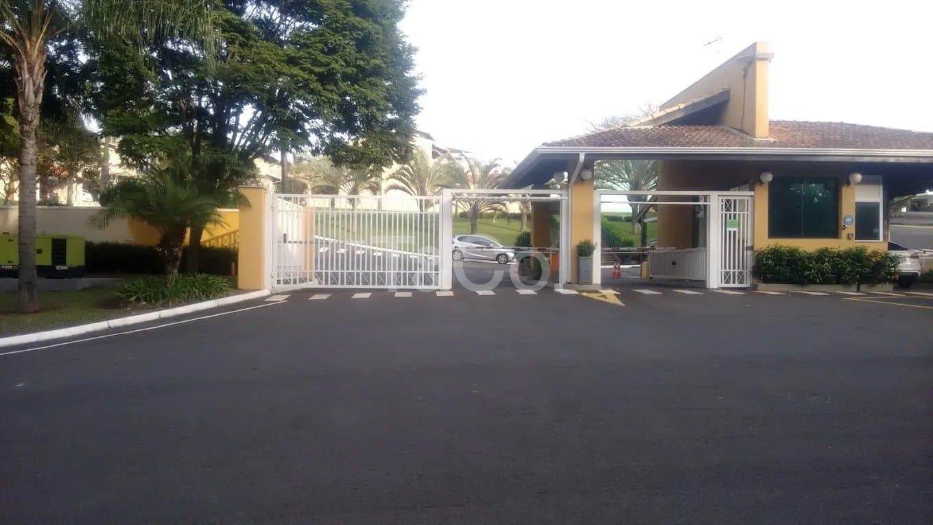 Sobrado 3 Suítes Em Paulínia Com Piscina e Hidromassagem
