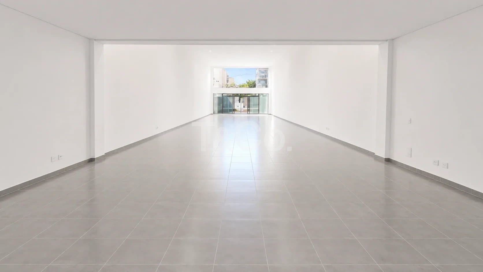 Salão Comercial 472m² No Cambuí Com 4 Vagas de Garagem — foto 3