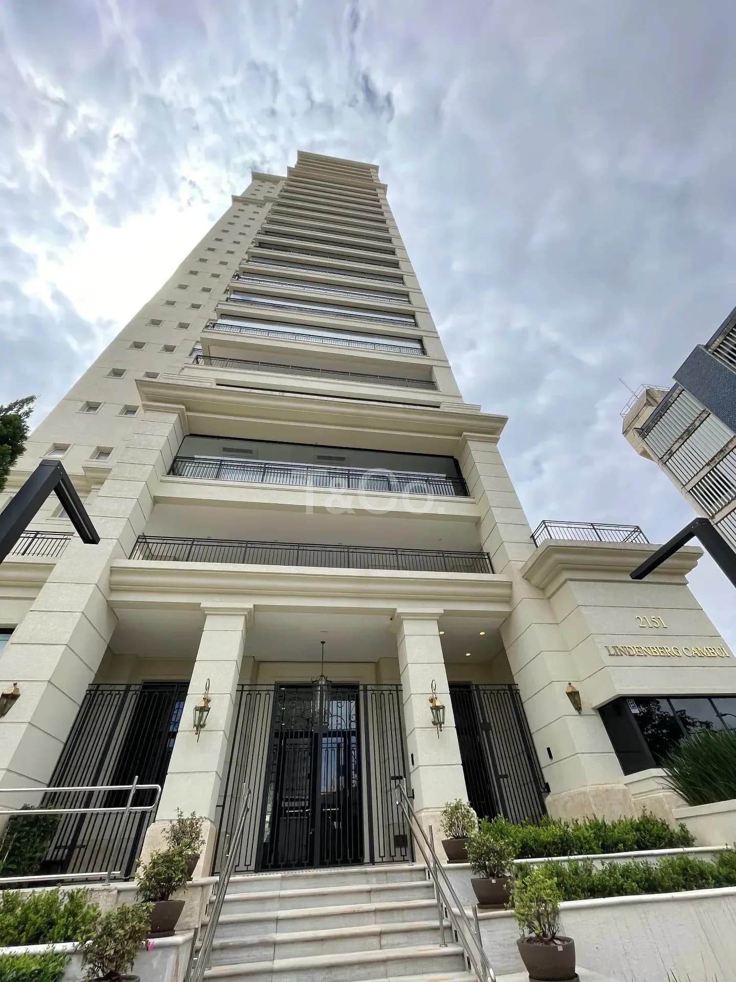 Apartamento À Venda Com 3 Dormitórios No Cambuí Em Campinas