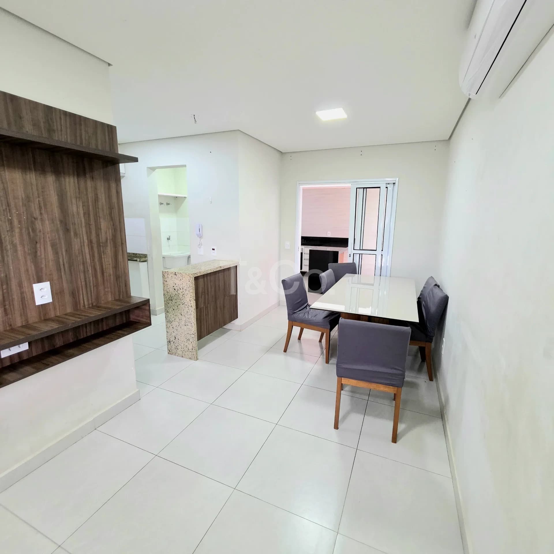 Casa 3 Quartos Em Condomínio Fechado Na Chácara Primavera, Pronta Para Morar