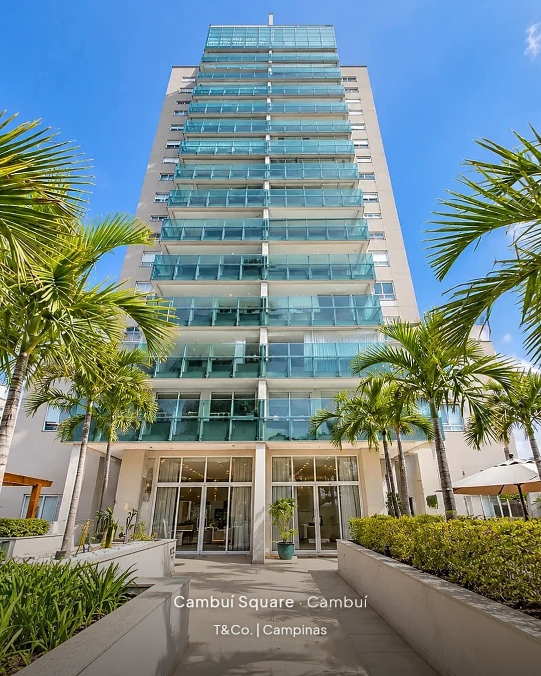 Cambuí Square: torre única no coração do Cambuí, na Rua Santo Antônio, pronta para morar. 🌴
São só 2 apartamentos por