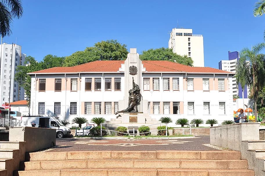 Centro, Americana