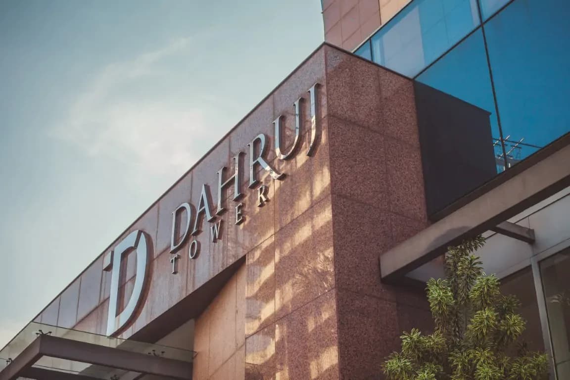 Edifício Comercial Dahruj Tower — foto 2