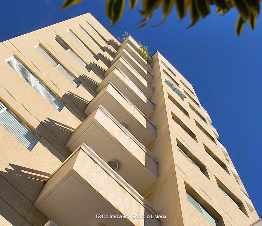 Edifício Lisieux em Cambuí, Campinas: Varandas do Edifício Lisieux vistas de baixo