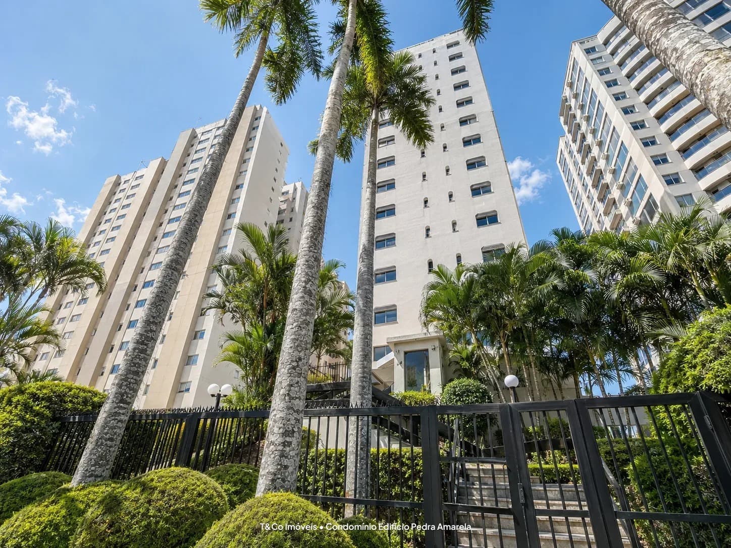 Condomínio Edifício Pedra Amarela em Jardim Proença, Campinas